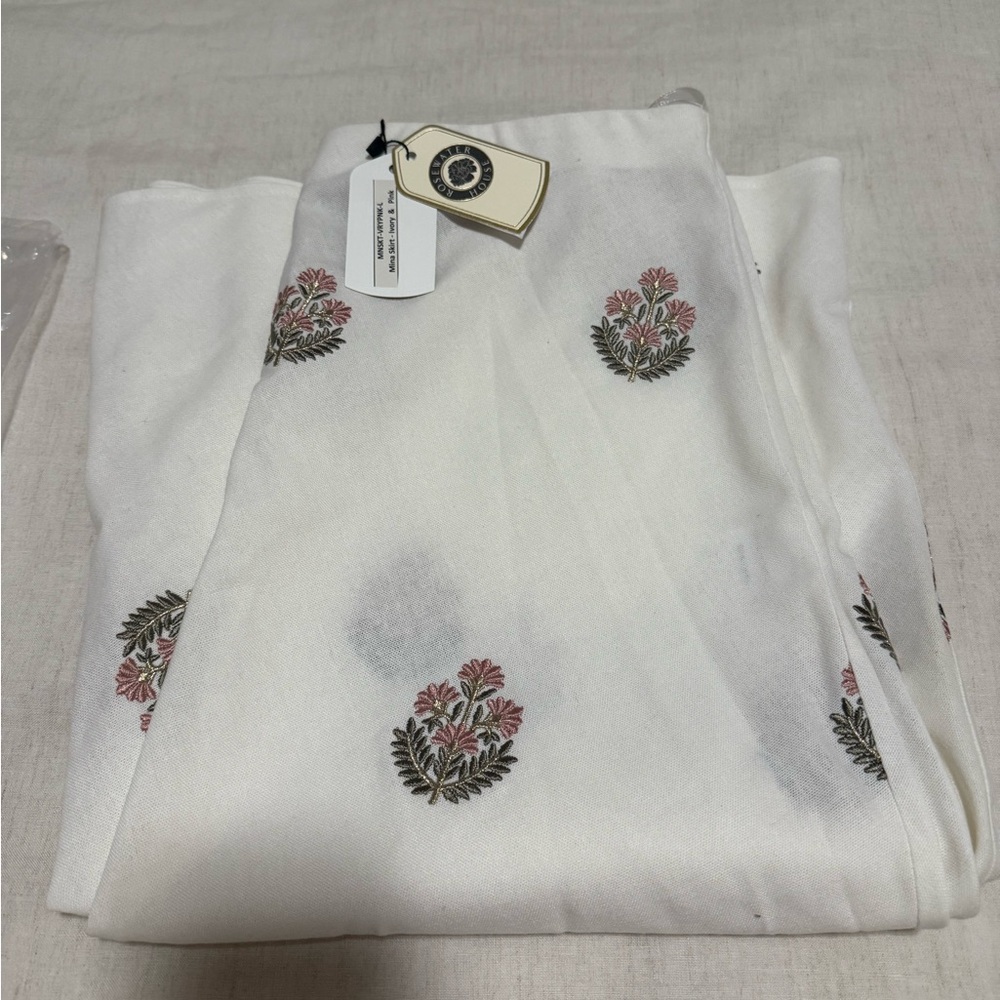 Rosewater House Mina Top & Skirt Set - White - Size M/L - Picture 3 of 9